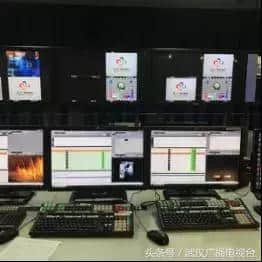 武汉广电全媒体第一枪 局长服务企业直播第一现场在手机