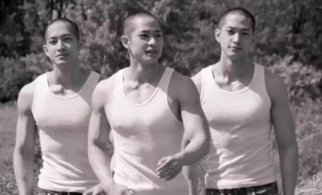 成龙新片《神探蒲松龄》里出现“三胞胎”，这谁认得谁是谁啊！