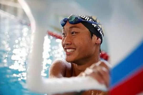 全运赛场的4个华裔游泳少年：回到祖国 处处感到温暖