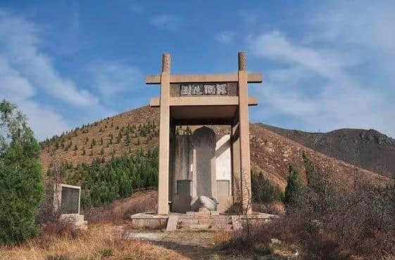 魏征死后，为什么李世民要砸掉魏征的墓碑呢？