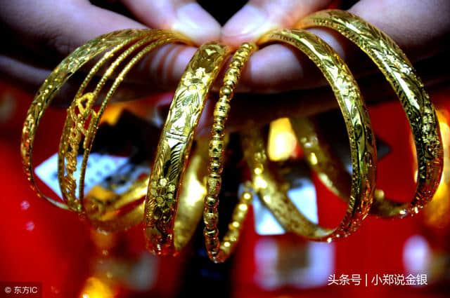 不同品牌珠宝店里的黄金首饰，为什么颜色不一样黄，难到纯度不同