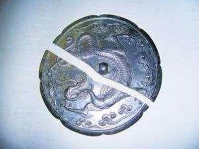 考古发现“破镜重圆”