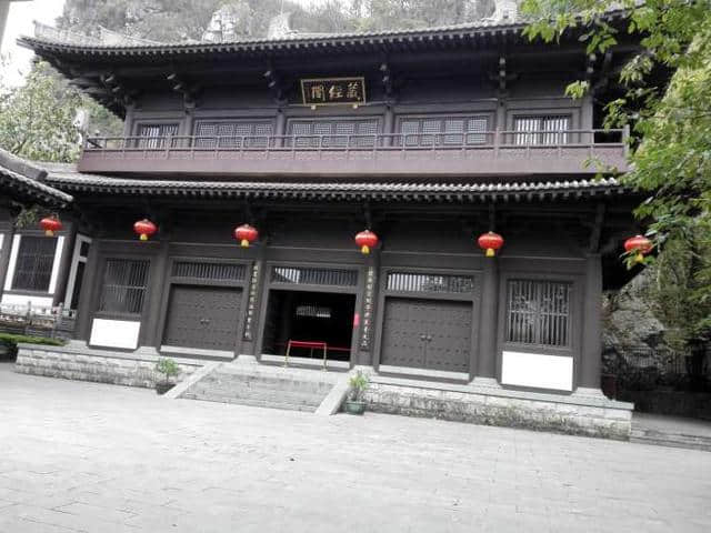 桂林七星公园寺庙图片