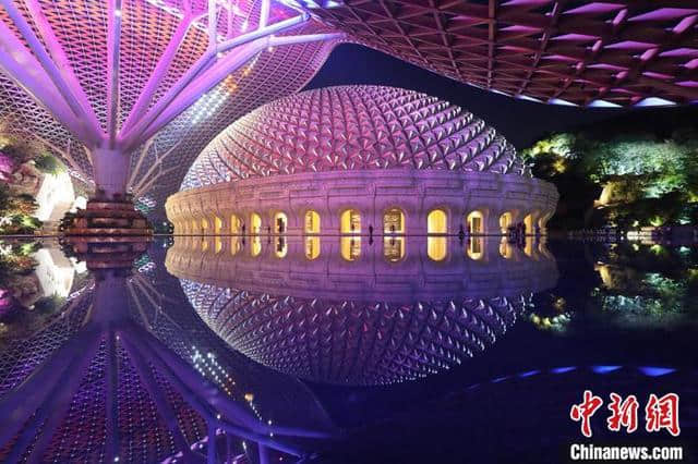 南京牛首山灯光璀璨“点亮”文化艺术节