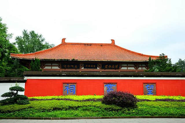 郫县望丛寺，千年奇祠——中国唯一的一祠供两帝的郫县望丛祠
