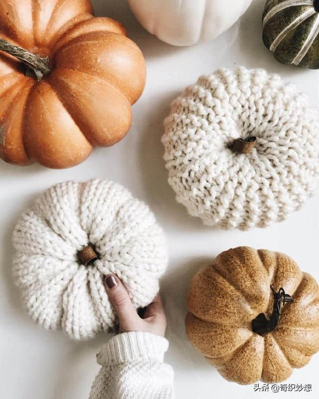 巧手织女织出一片美丽秋色，简直太美了！钩针艺术不一般，附图解