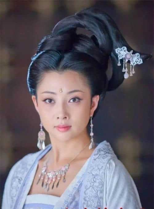 中国历史上有过三位“花蕊夫人”，虽各有千秋，但她最受后人喜欢