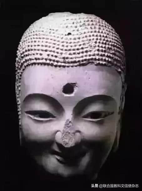 “拈花微笑”藏尽玄机，中国佛像最美微笑大揭秘