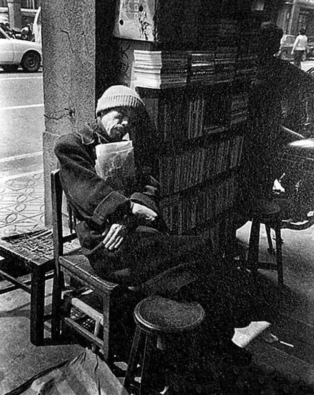 周梦蝶逝世两周年：他的书房可能是华语文豪里最简朴的