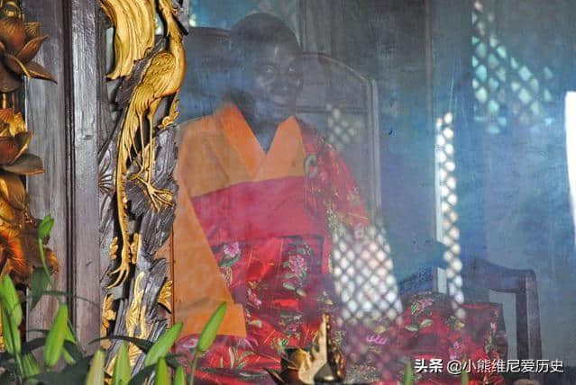 广东南华寺唐朝肉身菩萨，历经1300多年不腐，曾经吓坏日本鬼子