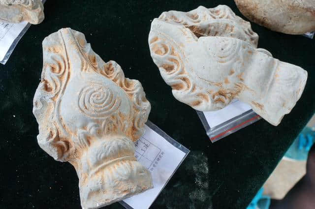 杭州：南高峰塔考古发掘撩开神秘面纱