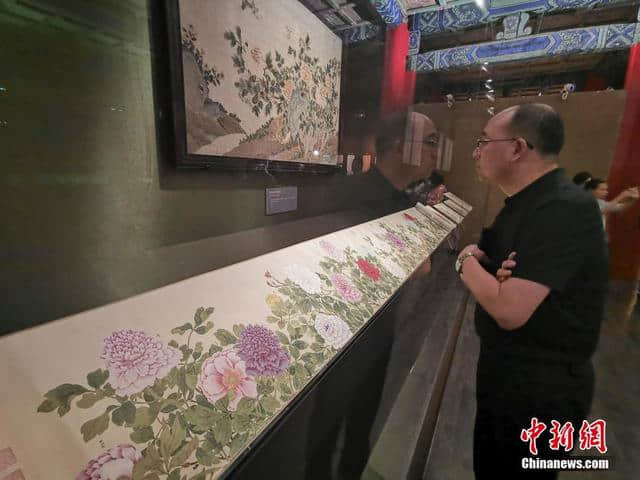 故宫博物院“万紫千红——中国古代花木题材文物特展”在午门展出