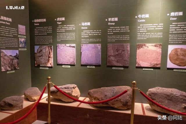 在宁夏的贺兰山下，有一座岩画馆能让你领略粗犷又细腻的远古文明