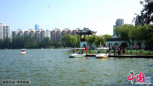 江南第一名湖--南京莫愁湖