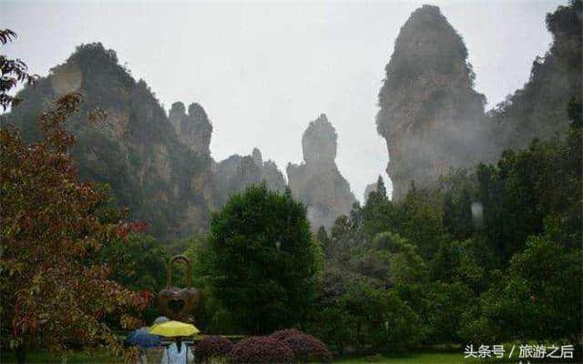 世界奇观张家界天门山，经喜马雅山运动，被誉为世界最美空中花园