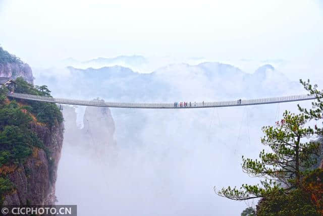 浙江仙居：雨后天姥山