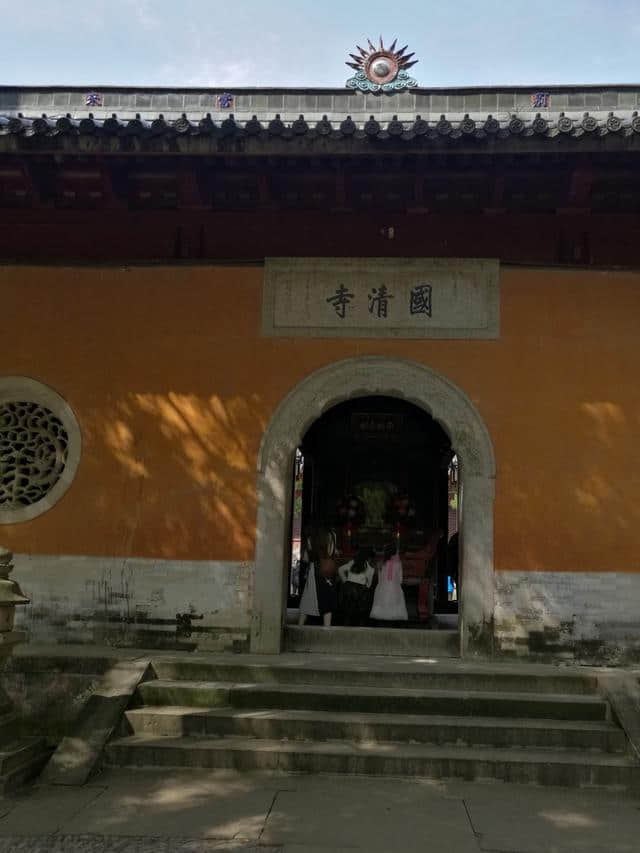 浙江的佛门圣地国清寺，被日本高僧称为祖庭，门票却只需五块钱