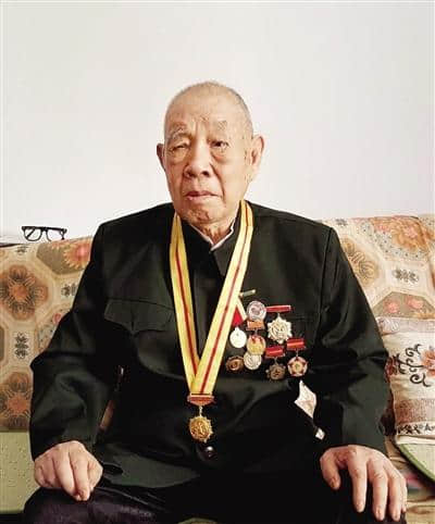 17岁就与日军搏斗，许昌89岁抗战老兵急需“熊猫血”救命！