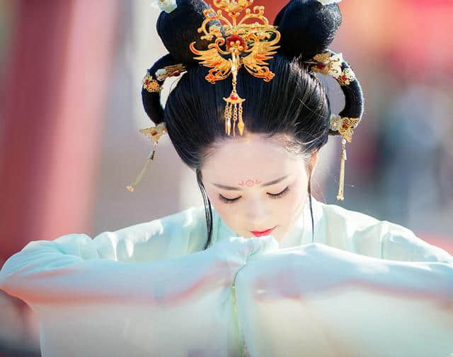 被称为中国古代四大风流韵事之一的张敞画眉真的是风流韵事吗？