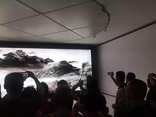 “吞吐大荒——许钦松山水画展”在深圳关山月美术馆开展