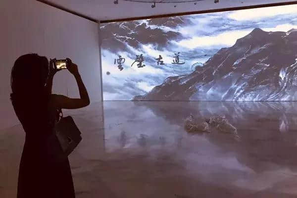 “吞吐大荒——许钦松山水画展”在深圳关山月美术馆开展