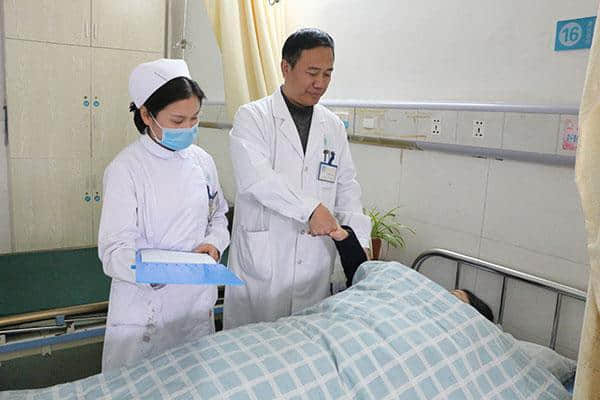 九江市三医院成功开展神经内镜下脑出血手术治疗