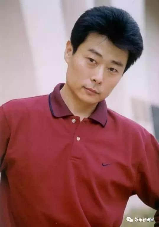 是吴秀波同学，曾为演戏半年减重50斤，演戏多年从无绯闻