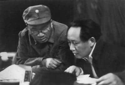 毛泽东评价周恩来：总理角色的不二人选
