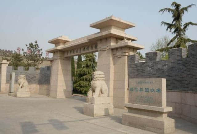 齐桓公戏马台遗址图片