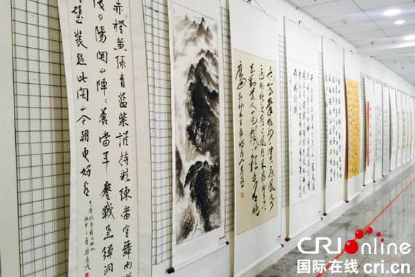 中国革命领袖诗词书画展在北京国际鲜花港举行