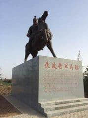 马援是东汉开国英雄，前半生确是养牧的