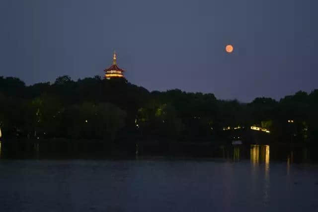 上海人看月亮，必须是在这里才够完美！