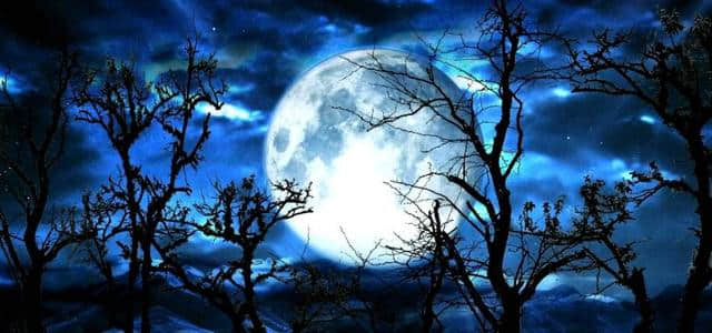唐代著名诗人一首关于月亮的诗，开篇就是明月，为无数文人所歌颂