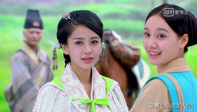 从少女到嫁为人妇，云歌拥有6个绿罗裙造型，图一最丑，图二最美