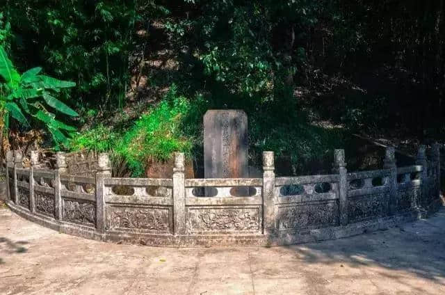 中元节，昆明的名人墓，你知道多少？