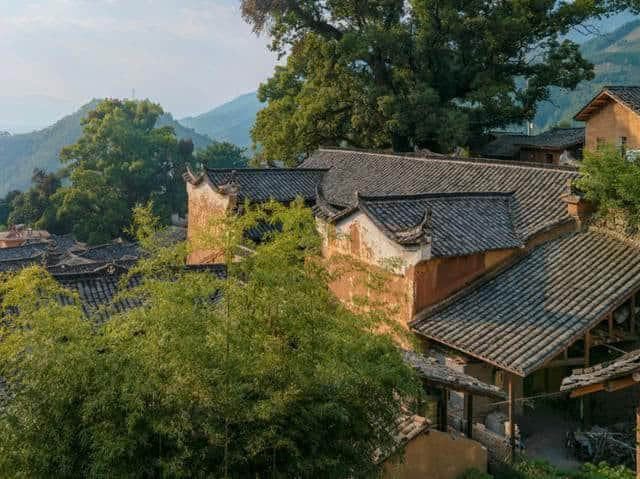 松阳有一个村被称为“江南的布达拉宫”，每年接待大量游客